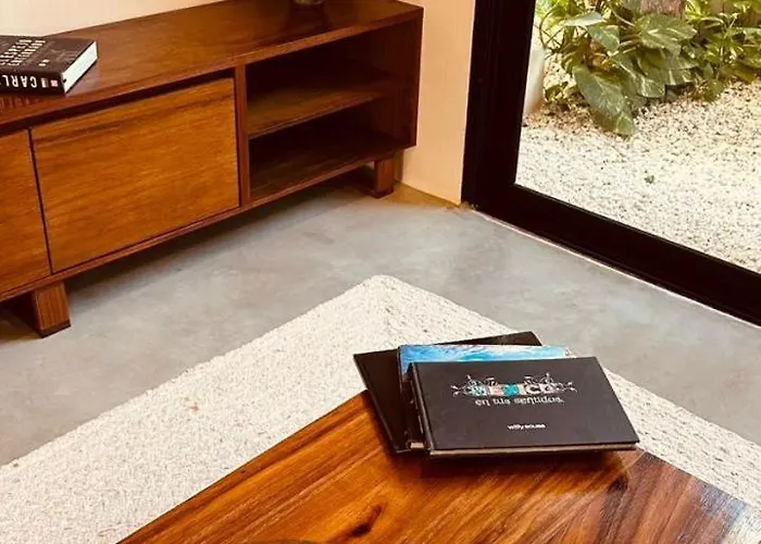 Exclusive Close To Apartment